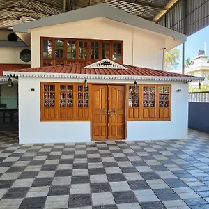  Hotel Bharatham Heritage